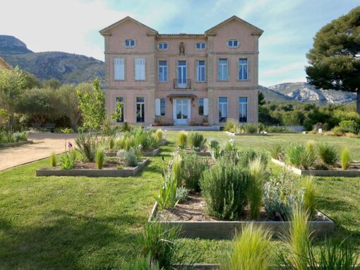 Aménagement des jardins du château de Favary – réhabilitation d’une bastide provençale